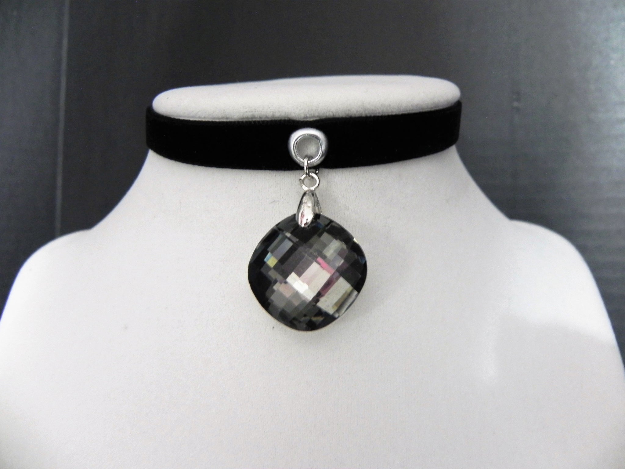 Black Beauty Choker